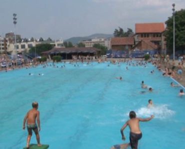U ovom GRADU u SRBIJI odvojeni su BAZENI za muškarce i žene! A ONO ŠTO JE REKAO JEDAN MEŠTANIN JE SVE ŠOKIRALO!