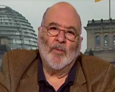 AMERIČKI PISAC RAZBESNEO VATIKAN I HRVATSKU: Ispričao je NEŠTO što do sada NIKO NIJE a VEZANO je ZA SRBE!