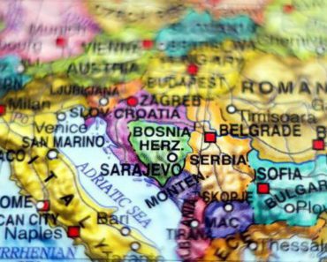 JEZIVA ANALIZA RUSKE TELEVIZIJE RAŠA TUDEJ! Srbi će biti NAJVEĆI gubitnici U EVROPI , evo ŠTA nam se SPREMA!!