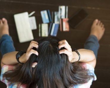 Do 25 decembra se MORATE pojaviti NA ŠALTERU BANKE da uradte OVO , inače će vam BLOKIRATI račune i NOVAC!