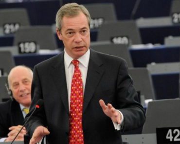 BRITANSKI POLITIČAR objasnio ŠTA će se DESITI Srbima ako UDJU u Evropsku Uniju , kada su ČULI svi su ZANEMELI!