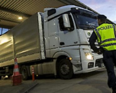 CELA AUSTRIJA JE U ŠOKU: Kada vidite šta je austrijska policija pronašla u kamionu iz BIH, OSTAĆETE BEZ TEKSTA