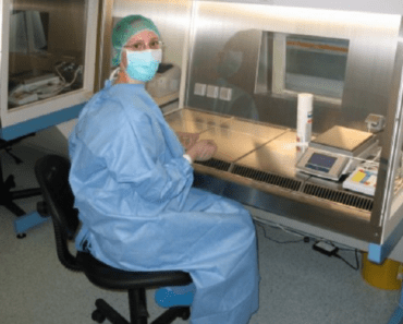 JEDAN DETALJ NA NJENOM TELU SVE GOVORI Ko je bila Danijela, žena koja je bacila dete i ubila se? Njen fizički izgled brinuo je sve ljude, na slikama se sve vidi! (FOTO)