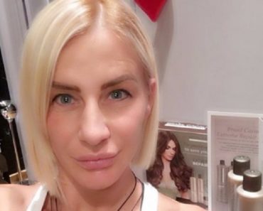 GOLA! Milica Dabović u minijaturnom crvenom bikiniju! Frajeri odlepili, svima pogled odmah ide DOLE! A tamo oči ispadaju! (FOTO)
