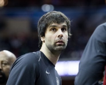 ZVEZDAŠI SLAVE! TEODOSIĆ IH OBRADOVAO Kapiten Srbije je dobio ponudu i ODMAH DONEO ODLUKU