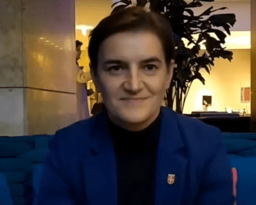 ANA BRNABIĆ DONELA VAŽNU ODLUKU! Javnost će biti iznenađena! ANA BRNABIĆ DONELA VAŽNU ODLUKU! Javnost će biti iznenađena!