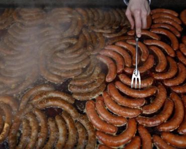 DVADESET PET LJUDI UMRLO ZBOG ZARAŽENE KOBASICE? Ako je imate u kući, bacite je odmah! DVADESET PET LJUDI UMRLO ZBOG ZARAŽENE KOBASICE? Ako je imate u kući, bacite je odmah!