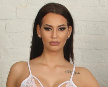 MALO KO ZNA DA JE KATARINA GRUJIĆ MEĐU RETKIMA SA ZAVRŠENIM FAKULTETOM: Evo šta je završila i koje je njeno ZVANJE MALO KO ZNA DA JE KATARINA GRUJIĆ MEĐU RETKIMA SA ZAVRŠENIM FAKULTETOM: Evo šta je završila i koje je njeno ZVANJE