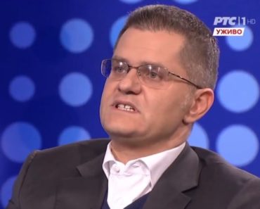 KAD ODEŠ SA VLASTI, SETI SE PRINCIPA Neviđeni blam Jeremića u udarnom televizijskom terminu, gledaoci nisu verovali šta čuju (VIDEO) KAD ODEŠ SA VLASTI, SETI SE PRINCIPA Neviđeni blam Jeremića u udarnom televizijskom terminu, gledaoci nisu verovali šta čuju (VIDEO)