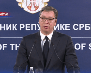 PREDSEDNIK VUČIĆ SE HITNO UKLJUČIO Kako vas nije sramota, lažovi jedni bedni? PREDSEDNIK VUČIĆ SE HITNO UKLJUČIO Kako vas nije sramota, lažovi jedni bedni?