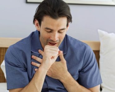 3 GLAVNA SIMPTOMA KORONAVIRUSA: Javljaju se 2 dana posle kontakta sa ZARAŽENIM! 3 GLAVNA SIMPTOMA KORONAVIRUSA: Javljaju se 2 dana posle kontakta sa ZARAŽENIM!