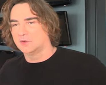 CELA SRBIJA PRIČA O NOVOM TELEFONU ŽELJKA MITROVIĆA: Pogledajte i sami zašto je ovaj snimak podigao veliku prašinu