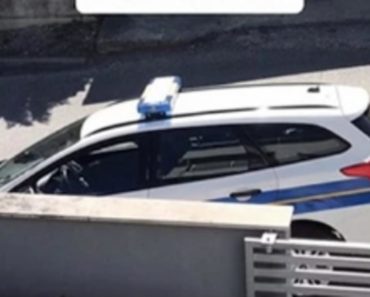 POLICIJA DOŠLA KOD VODITELJKE U STAN DA PROVERI DA LI JE U KARANTINU! Evo šta su zatekli kad su pozvonili na VRATA