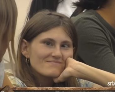 OPERACIJA NJENE KIČME JE UZDRMALA SRBIJU Divna DNK progovorila o hirurškoj intervenciji – evo kakav život sada vodi OPERACIJA NJENE KIČME JE UZDRMALA SRBIJU Divna DNK progovorila o hirurškoj intervenciji – evo kakav život sada vodi
