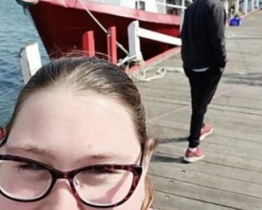 MUŽ I ŽENA OBJAVILI SLIKU NA FEJSBUKU Ubrzo im je na vrata zakucala policija i uručila kaznu od 350 000 dinara i to ZBOG JEDNOG DETALJA MUŽ I ŽENA OBJAVILI SLIKU NA FEJSBUKU Ubrzo im je na vrata zakucala policija i uručila kaznu od 350 000 dinara i to ZBOG JEDNOG DETALJA