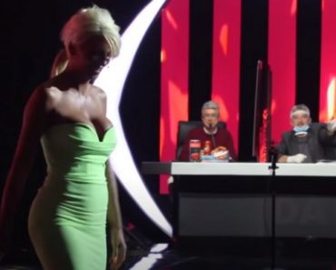 JELENA KARLEUŠA OTKRILA TAJNU KOJU NIKO NIJE ZNAO: Ja sam USTVARI…ŠOK! A onda je pomenula Lepu Brenu i ESTRADU!