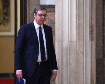 VUČIĆ PRVI PUT O NOVOM PREMIJERU SRBIJE Otkrio ko je u igri da dobije mesto, a ko nema nikakve šanse! VUČIĆ PRVI PUT O NOVOM PREMIJERU SRBIJE Otkrio ko je u igri da dobije mesto, a ko nema nikakve šanse!