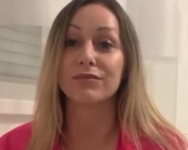 MACA DISKRECIJA NIJE NIKADA UPOZNALA SVOG OCA, A SADA SE SVE OTKRILO! On je poznati pevač i jako je bogat! MACA DISKRECIJA NIJE NIKADA UPOZNALA SVOG OCA, A SADA SE SVE OTKRILO! On je poznati pevač i jako je bogat!