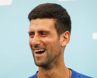 OTKRIVENO TAČNO KOLIKO NOVCA IMA NOVAK ĐOKOVIĆ: Niste mogli ni da sanjate da je BAŠ OVA CIFRA u pitanju! (FOTO) OTKRIVENO TAČNO KOLIKO NOVCA IMA NOVAK ĐOKOVIĆ: Niste mogli ni da sanjate da je BAŠ OVA CIFRA u pitanju! (FOTO)