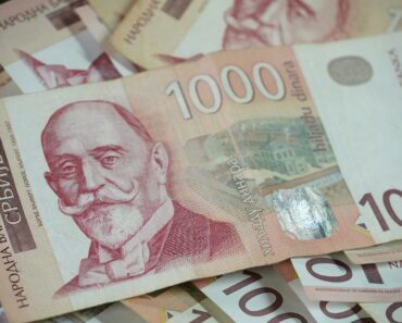 Pare od države ležu u ponedeljak: Dobićete skoro 40.000 dinara ako ste na SPISKU