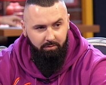 Jala Brat prvi put pokazao svog oca, KOMIRAĆETE SE KADA VIDITE KAKAV JE! (FOTO) Jala Brat prvi put pokazao svog oca, KOMIRAĆETE SE KADA VIDITE KAKAV JE! (FOTO)