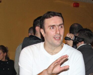 SVI ZNAMO ŠARENOG, ALI NISAMO IMALI POJMA DA MU JE OVO ŽENA: I nju znamo, ona je ponos Srbije! (VIDEO)