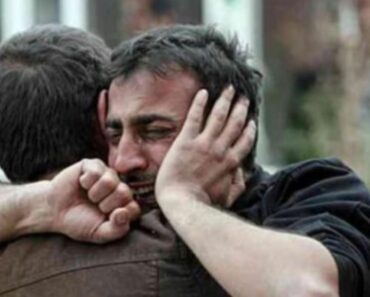 NAJBIZARNIJA ISPOVEST: Spavao sa starijom koleginicom, pohvalio se ocu, kada je saznao ko je ona SRUŠIO MU SE SVET! NAJBIZARNIJA ISPOVEST: Spavao sa starijom koleginicom, pohvalio se ocu, kada je saznao ko je ona SRUŠIO MU SE SVET!