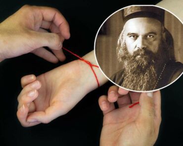 RODITELJI MASOVNO STAVLJAJU DECI CRVENI KONAC PROTIV UROKA, A TO JE GREŠKA! Vladika Nikolaj UPOZORIO RODITELJI MASOVNO STAVLJAJU DECI CRVENI KONAC PROTIV UROKA, A TO JE GREŠKA! Vladika Nikolaj UPOZORIO