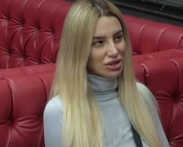DEJAN ĆE PONOVO LUPATI FLAŠE U GLAVU KADA SAZNA ZA PROŠLOST SVOJE NOVE DEVOJKE: Isplivali detalji! DEJAN ĆE PONOVO LUPATI FLAŠE U GLAVU KADA SAZNA ZA PROŠLOST SVOJE NOVE DEVOJKE: Isplivali detalji!