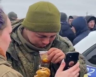 OVO NIJE VOJSKA SUPERSILE, OVO SU ZBUNJENA, UPLAŠENA DECA: Kruži snimak uplakanog ruskog vojnika kako priča sa majkom