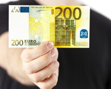 DRŽAVA DAJE 200 EVRA NEPOVRATNO Prijavite se što pre, a evo i kako