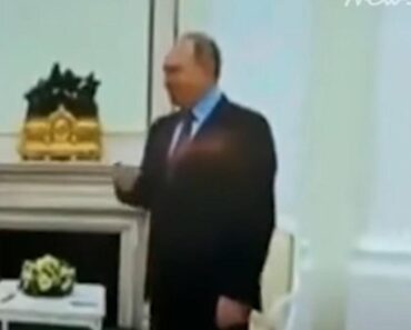 PUTIN SE NEKONTROLISANO TRESE: Šta se POBOGU dešava sa njim?