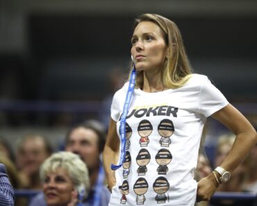 Svi pričaju o izgledu Jelene Đoković: Nikad je nismo videli u ovakvom izdanju (FOTO) Svi pričaju o izgledu Jelene Đoković: Nikad je nismo videli u ovakvom izdanju (FOTO)