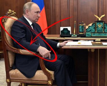 Mislili da je Putin BOLESTAN, a onda su saznali: Nikada ne pomera desnu ruku, iza svega stoji PROŠLOST