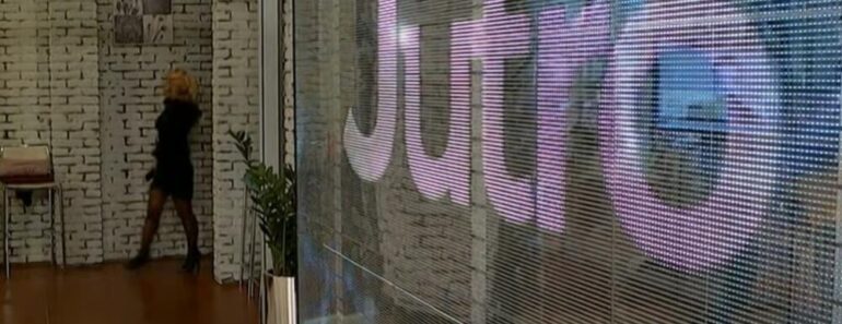 HITNO PREKINUT PROGRAM NA PINKU: Voditeljka PLAČE KAO KIŠA, desilo se nešto OGROMNO!