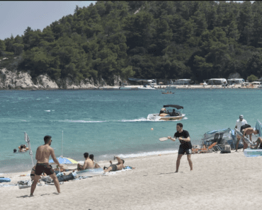 Ljubica tvrdi da u Grčkoj može da letuje 11 dana za ukupno 20 evra, objasnila je kako i ljudi zaneme Ljubica tvrdi da u Grčkoj može da letuje 11 dana za ukupno 20 evra, objasnila je kako i ljudi zaneme