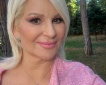 ISPLIVALE SLIKE ZORANE MIHAJLOVIĆ OD PRE 13 I VIŠE GODINA: Zbog OVAKVE ministarke ćete doživeti ŠOK (FOTO) ISPLIVALE SLIKE ZORANE MIHAJLOVIĆ OD PRE 13 I VIŠE GODINA: Zbog OVAKVE ministarke ćete doživeti ŠOK (FOTO)