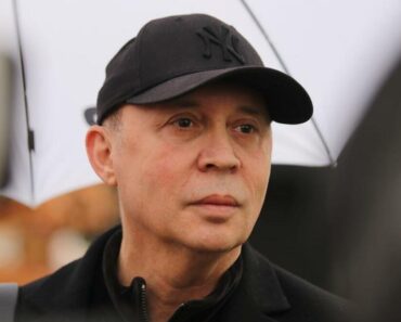 ŠTA SE DESILO KARAMELI?! Niko ne može da ga PREPOZNA, URNIŠU GA NA INTERNETU: Dokaz je ŠOKANTAN! ŠTA SE DESILO KARAMELI?! Niko ne može da ga PREPOZNA, URNIŠU GA NA INTERNETU: Dokaz je ŠOKANTAN!