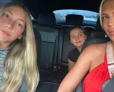 EVO ZBOG ČEGA CELA SRBIJA BRUJI O ATINI TOŠIĆ: Jelenina i Duškova ćerka izazvalla LAVINU KOMENTARA! EVO ZBOG ČEGA CELA SRBIJA BRUJI O ATINI TOŠIĆ: Jelenina i Duškova ćerka izazvalla LAVINU KOMENTARA!