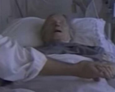 BABA VANGA OTKRLA ŠTA ĆE SE DESITI SA KOSOVOM I SRBIMA! STRAHOVITO PREDSKAZANJE videla pred vlastitu SMRT (FOTO) BABA VANGA OTKRLA ŠTA ĆE SE DESITI SA KOSOVOM I SRBIMA! STRAHOVITO PREDSKAZANJE videla pred vlastitu SMRT (FOTO)