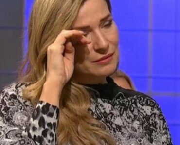 JELENA TOMAŠEVIĆ U OČAJNOM STANJU OTKRILA BOLEST: “Imam 35 godina, a MOJE TELO 75” – JEZIVA ISTINA! JELENA TOMAŠEVIĆ U OČAJNOM STANJU OTKRILA BOLEST: “Imam 35 godina, a MOJE TELO 75” – JEZIVA ISTINA!