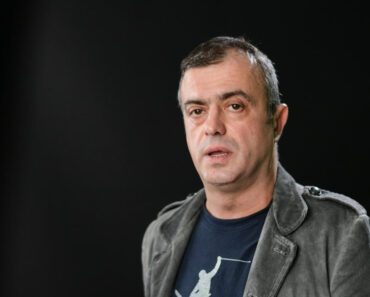 SKRIVAO SE JAKO DUGO! ONA JE TA: Pogledajte koja POZNATA DAMA JE NOVA DEVOJKA Sergeja Trifunovića: (FOTO) SKRIVAO SE JAKO DUGO! ONA JE TA: Pogledajte koja POZNATA DAMA JE NOVA DEVOJKA Sergeja Trifunovića: (FOTO)
