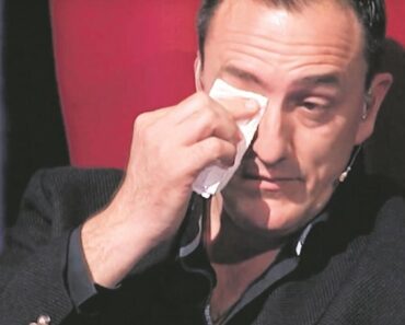 TEŠKO SAOPŠTENJE SERGEJA ĆETKOVIĆA USVOJENIM ĆERKAMA! TEŠKO SAOPŠTENJE SERGEJA ĆETKOVIĆA USVOJENIM ĆERKAMA!