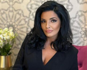 Мilena Popović RASKOPČALA košulju i pozirala u BRUSU, ULAZITE NA SOPSTVENU ODGOVORNOST! Мilena Popović RASKOPČALA košulju i pozirala u BRUSU, ULAZITE NA SOPSTVENU ODGOVORNOST!