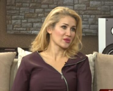 VODITELJKINE G0LE FOTKE GLEDALA JE CELA SRBIJA, A TO JE NA KRAJU UNIŠTILO: Danas je DRUGA ŽENA, kako je moguće? VODITELJKINE G0LE FOTKE GLEDALA JE CELA SRBIJA, A TO JE NA KRAJU UNIŠTILO: Danas je DRUGA ŽENA, kako je moguće?