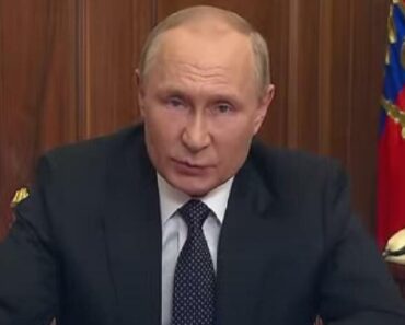 SVI SU U VELIKOM STRAHU: Putin se obratio Makronu, evo šta mu je rekao SVI SU U VELIKOM STRAHU: Putin se obratio Makronu, evo šta mu je rekao