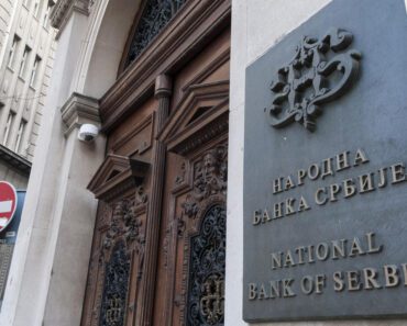 OGLASILA SE NARODNA BANKA: Zna se šta će BITI sa EVROM za manje od 24 sata OGLASILA SE NARODNA BANKA: Zna se šta će BITI sa EVROM za manje od 24 sata