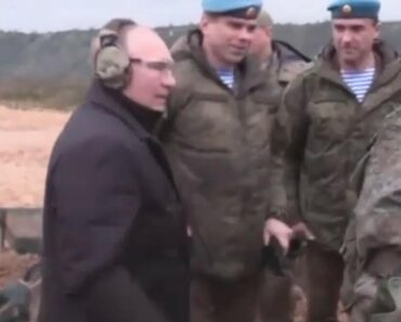 PUTIN NAREDIO DA SE RUSKIM VOJNICIMA ISPLATI JEDNOKRATNA POMOĆ: Evo o kojem iznosu je reč!