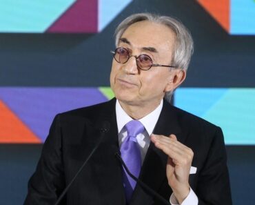 UDATA ZA NAJBOGATIJEG SRBINA, A NIKAD JE NISTE VIDELI: Ova VATRENA PLAVUŠA je ŽENA Miroslava Miškovića FOTO UDATA ZA NAJBOGATIJEG SRBINA, A NIKAD JE NISTE VIDELI: Ova VATRENA PLAVUŠA je ŽENA Miroslava Miškovića FOTO