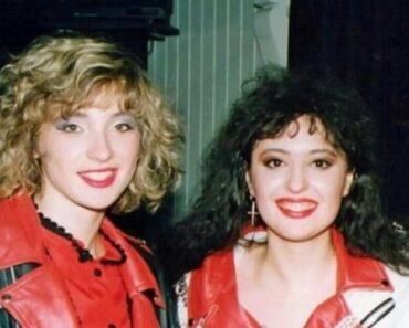 DRAGANU MIRKOVIĆ SIGURNO PREPOZNAJETE, ALI ŽENU PORED NJE NEMA ŠANSE: Danas je ona VRELA BAKA u Srbiji DRAGANU MIRKOVIĆ SIGURNO PREPOZNAJETE, ALI ŽENU PORED NJE NEMA ŠANSE: Danas je ona VRELA BAKA u Srbiji